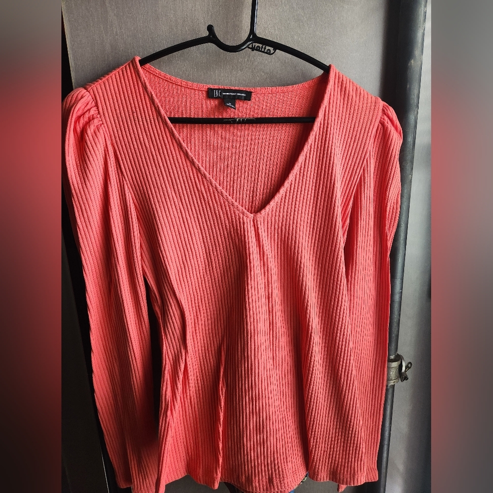 INC International Concepts Coral Ribbed Top